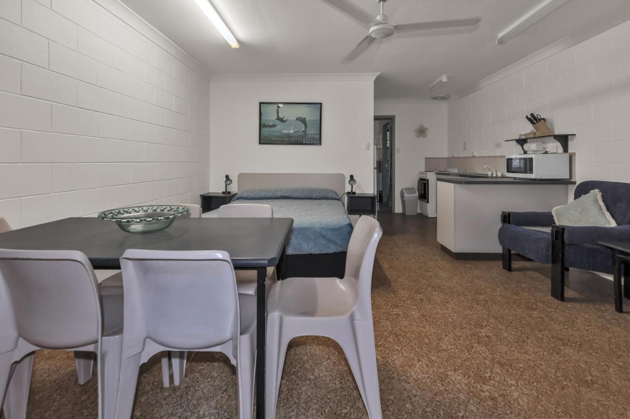 Balgal Beach Units Rollingstone Ngoại thất bức ảnh